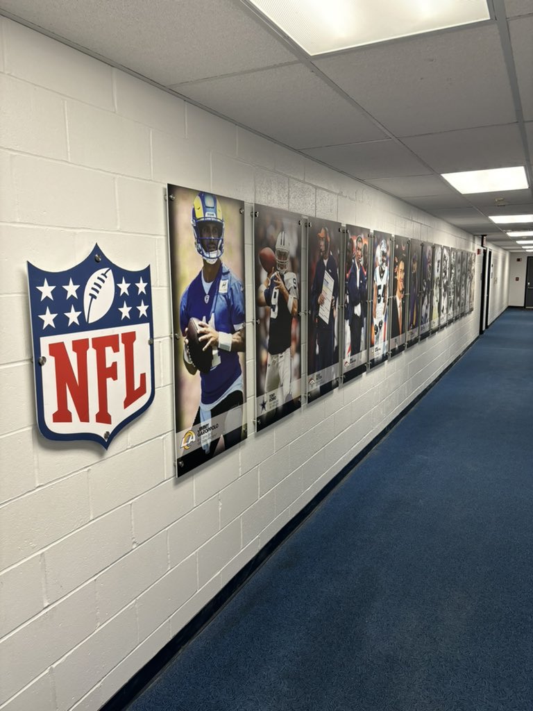 I had a fantastic visit yesterday <a href="/EIU_FB/">Eastern Illinois Football</a>! Thank you <a href="/_CoachHoov/">Cole Hoover</a> and the entire coaching staff for hosting me for the day. #WeNotMe | #BleedBlue 

<a href="/FB_Coach_Wilk/">Chris Wilkerson</a> <a href="/CoachDerickson/">Kyle Derickson</a> <a href="/coachlindsey4/">Matt Lindsey</a> <a href="/CoachCannova63/">John Cannova</a> <a href="/RockfordRamsFB/">Rockford Rams Football</a> <a href="/CoachBanaszak/">Robert J Banaszak Jr.</a>