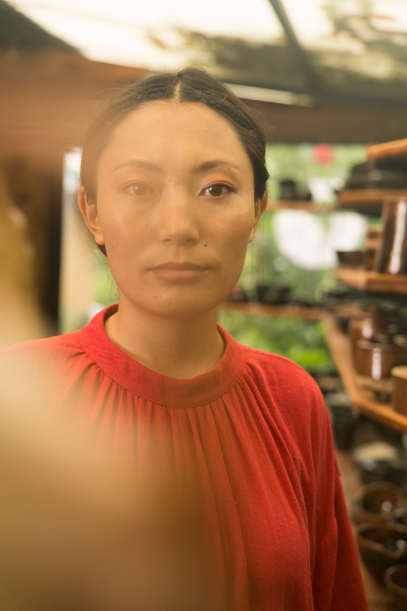 whakat1's tweet photo. Featuring the intricate hand-embroidered dress. With roomy sleeves and a relaxed fit, it ensures both comfort and style. Ideal for layering or wearing on its own, it offers year-round versatility. 🧵

#handembroidery #kalacotton #newcollection #naturaldye https://t.co/QS2AdHHZsl