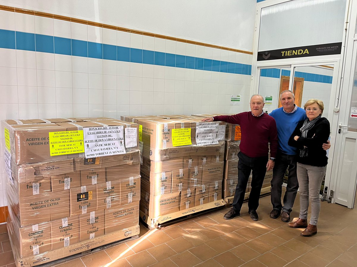 #LaGuardia se vuelca con #Valencia.

Un total de 1800 litros de aceite, de los cuales 1200 han sido donados por el Ayuntamiento y el resto, por la SCA San Sebastián y los vecinos de La Guardia, han sido enviados a Aldaia y Torrent. 

ℹ️ Más info: facebook.com/share/NMMRRj7A…