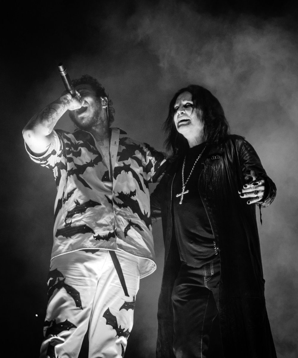OzzyOsbourne's tweet photo. November 21, 2019
at @TheKiaForum
📷: @RichFury https://t.co/uAuOVjxwFX