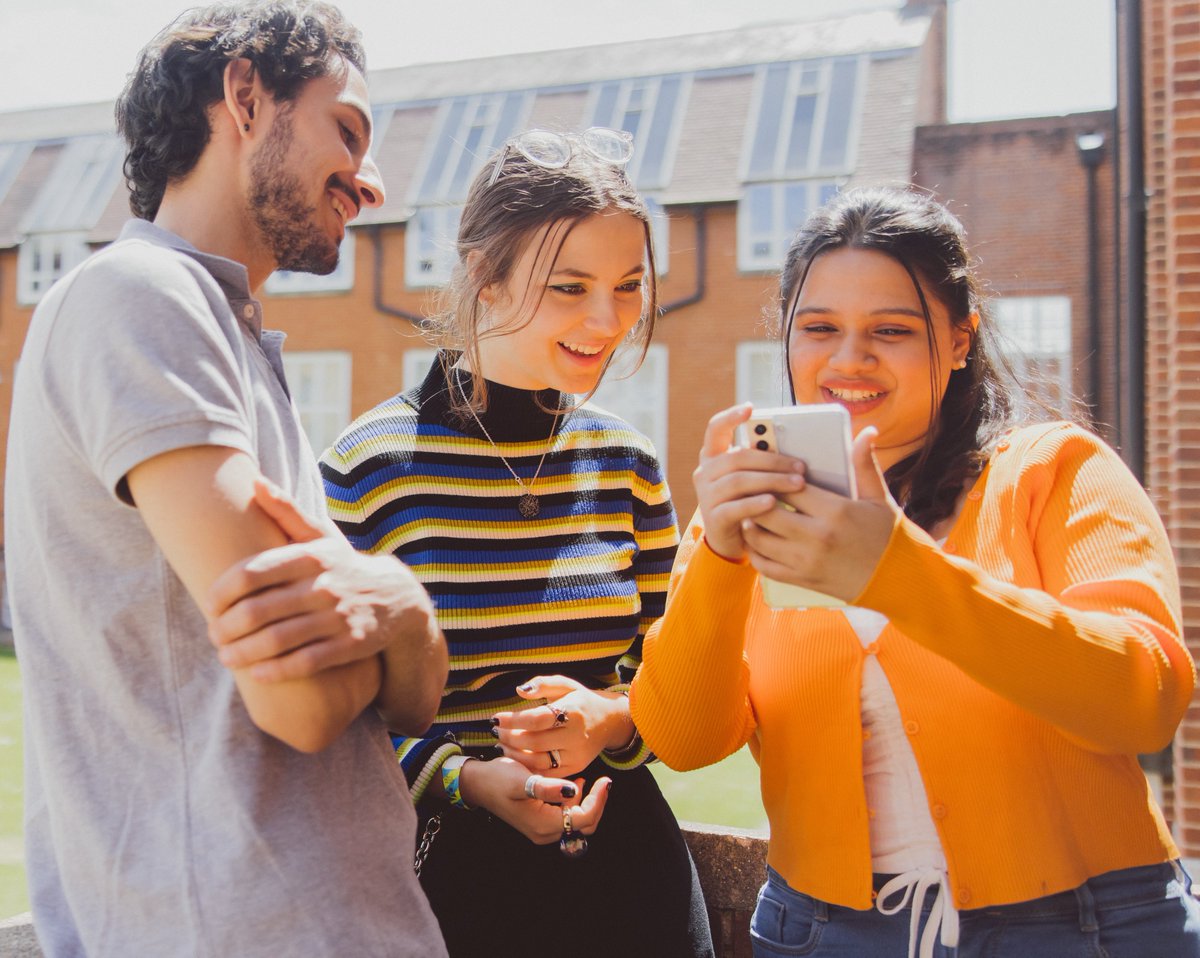 🎉 Share Your ARU Magical Moment! 🎉
Hey ARU students and alumni! 🌟
📹 How to Share:

Video: Up to 1 minute (portrait style)
Blog: Up to 300 words
Image: Single photo, collage, or slideshow with captions
📧 Send your entries by 23 November to: daniel.abeshin1@aru.ac.uk