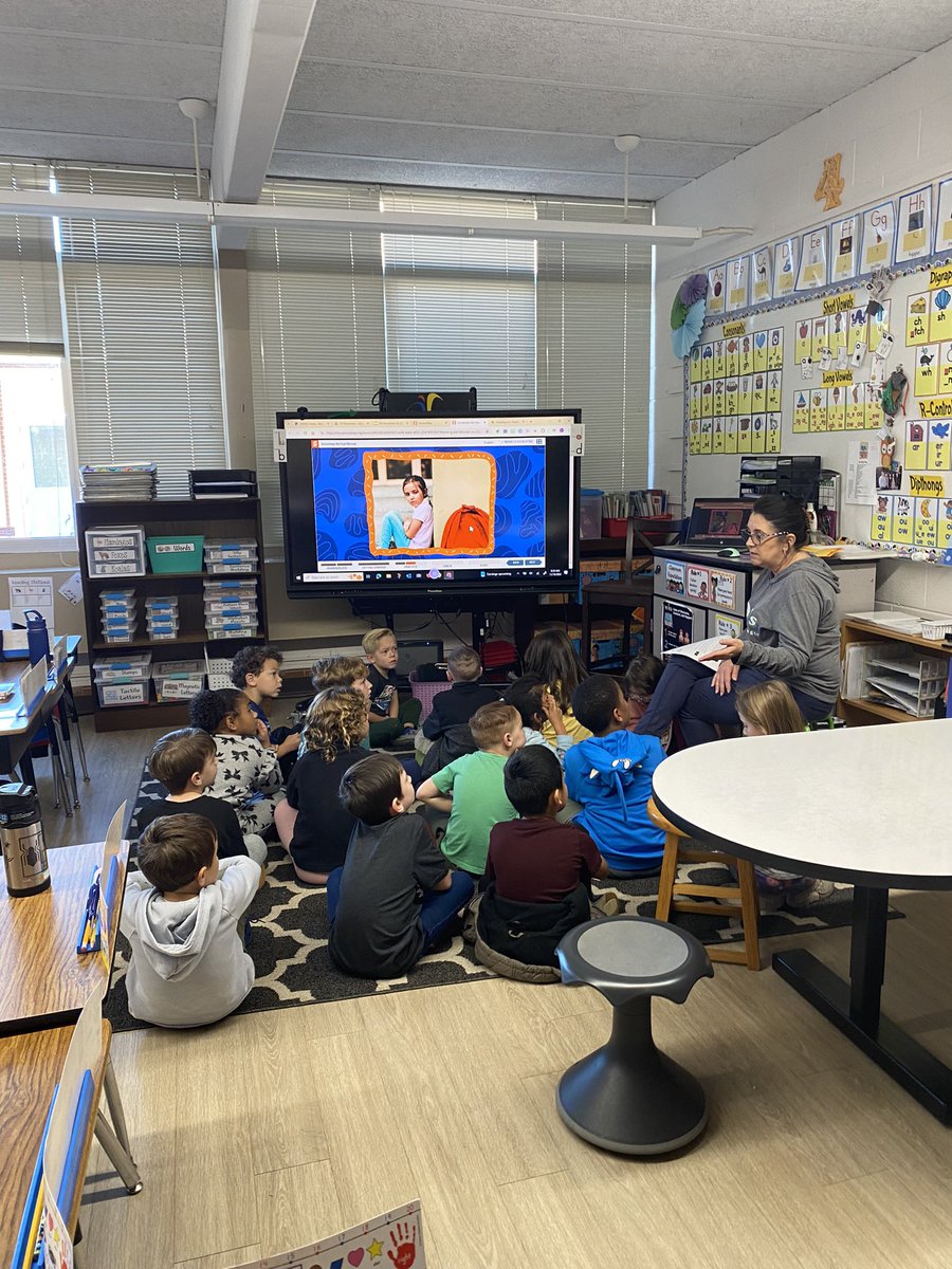 Lindsey Hayek tweet media