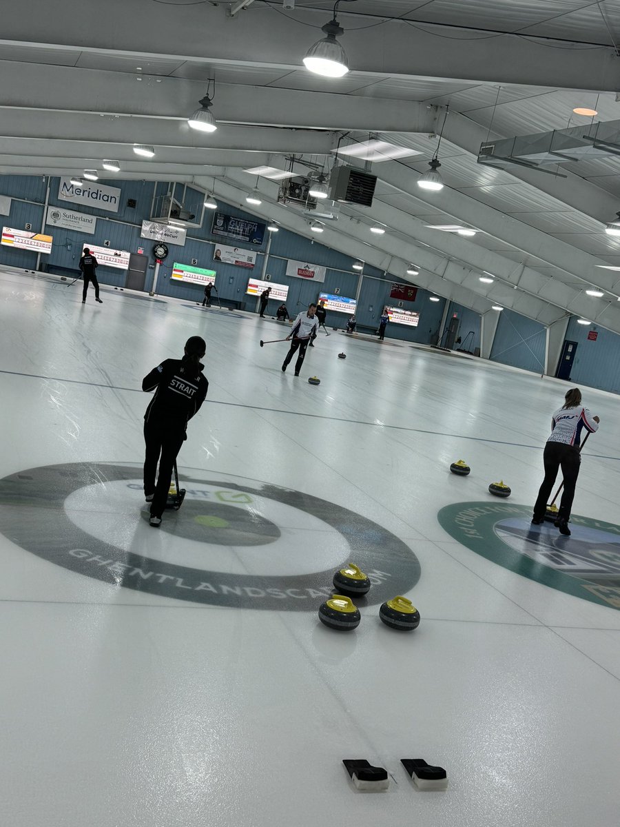 Grassroots Curling (@grassrootscurl) on Twitter photo Mixed Doubles warmups with some familiar faces…
<a href="/GuelphCurling/">Guelph Curling</a>
<a href="/kirkmuyres/">Kirk Muyres</a> <a href="/crockerwalker/">Laura Walker</a> <a href="/RHoman89/">Rachel Homan</a> (Brendan - what’s your @?)
#curling Mixed Doubles warmups with some familiar faces…
<a href="/GuelphCurling/">Guelph Curling</a>
<a href="/kirkmuyres/">Kirk Muyres</a> <a href="/crockerwalker/">Laura Walker</a> <a href="/RHoman89/">Rachel Homan</a> (Brendan - what’s your @?)
#curling