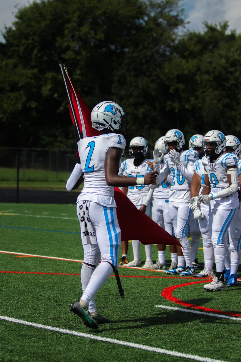 Senior szn STATS C/O 2025 Edge &amp; OLB
| 11 games  | 9-2 record 
107 tackles 
21 TFLs 
7 sacks 
17 qb pressure’s
2 forced fumbles 
1 safety 
  
Film ⬇️

hudl.com/v/2QEvfB

Ranked #2 in Howard county for tackles through the regular season, finishing with a county championship