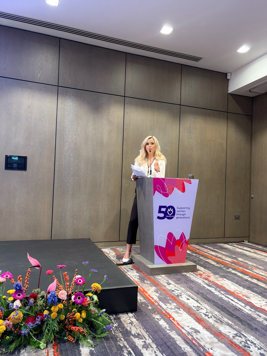 Alexandra Ryan tweet media