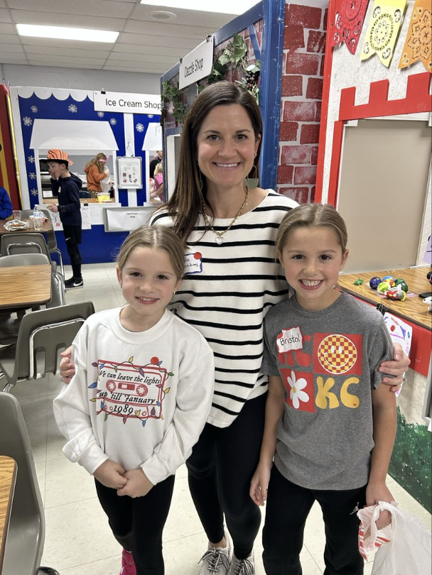 We had a fun real world learning experience today at the  #bluespringsschoolofeconomics We were both producers and consumers!  <a href="/ShoalCreekStars/">ShoalCreek</a> #starssc