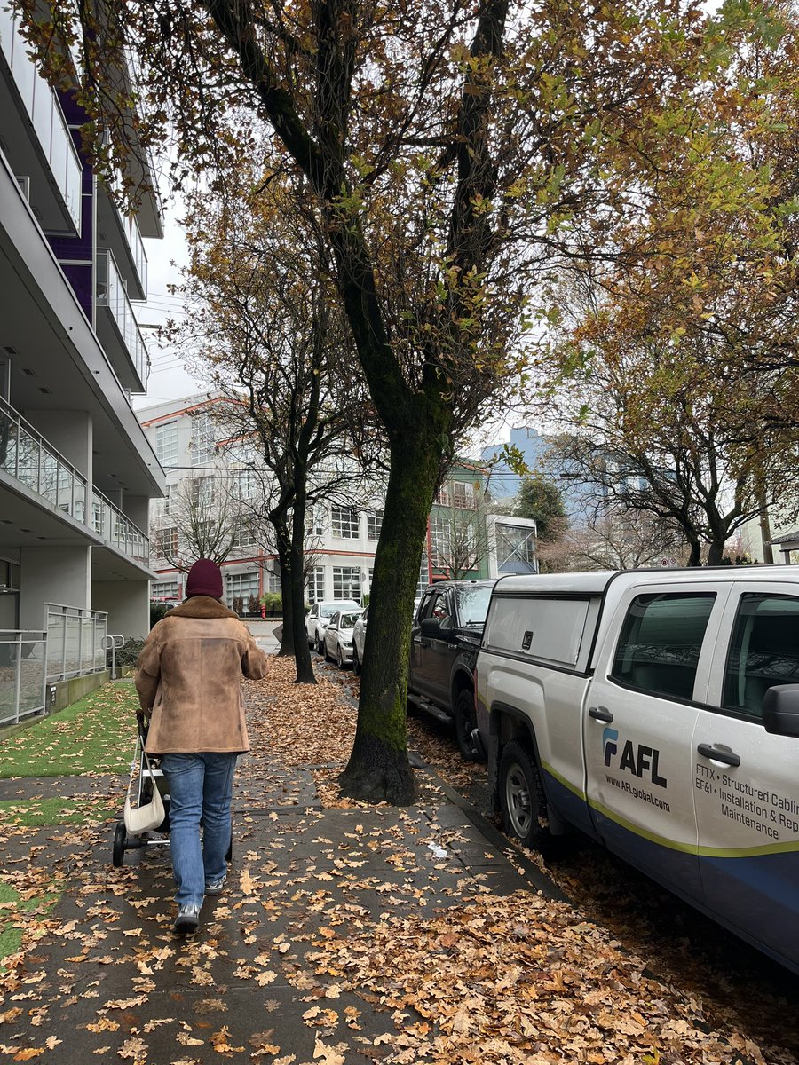 Got my girls out on the road with me. Life’s good y’all