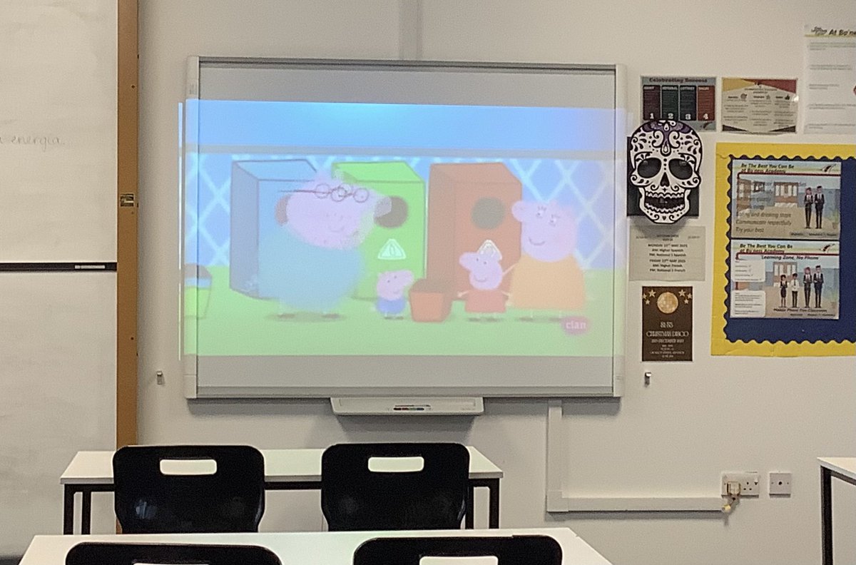 Miss Henderson tweet media