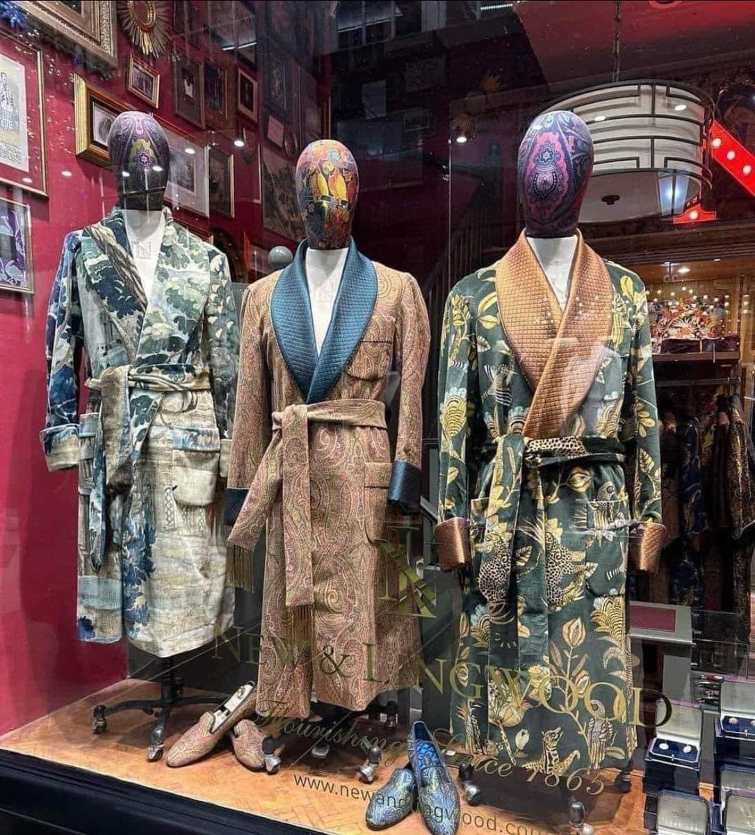 اوتفيت الخيانة مع الشغاله الساعة ١ بالليل