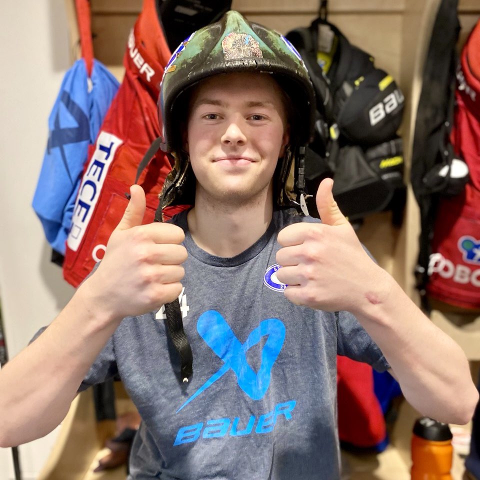 Det blir storseier over Narvik i Jordal Amfi i kveld 🙌🏼 Gutta vinner 7-1, og Herman Mowe får 🧑🏼‍🚒-hjelmen i garderoben etter kampen 💪🏼 Nå nyter vi tre nye poeng i kveld, før vi gjør oss klare for toppkamp på Hamar på lørdag. Psst - <a href="/VertshusbussenV/">Vertshusbussen Vålerenga</a> kjører 🚌 
Dagens målscorere:
💥