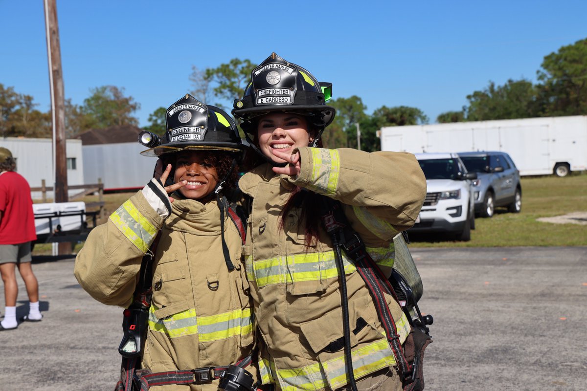 Collier County Public Schools (@collierschools) on Twitter photo Today, some of our <a href="/CCAcademies/">Collier Career Academies</a> students had an incredible opportunity to attend our First Responders Career Fair & connect with local law enforcement, fire departments, emergency management teams, & more to learn about the wide range of careers in public safety. #CCPSSuccess Today, some of our <a href="/CCAcademies/">Collier Career Academies</a> students had an incredible opportunity to attend our First Responders Career Fair & connect with local law enforcement, fire departments, emergency management teams, & more to learn about the wide range of careers in public safety. #CCPSSuccess