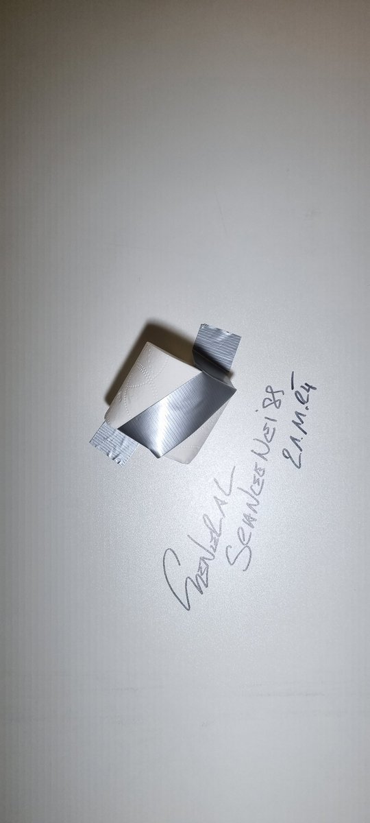 Habe soeben die Nummer von diesem chinesischen Banane-Investor erhalten.