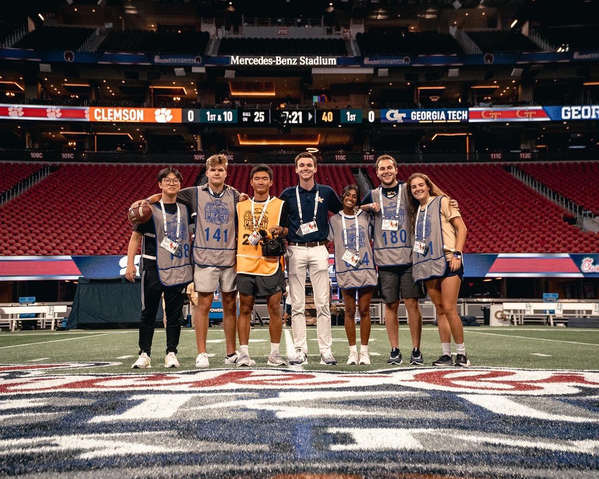 Happy Senior Night to <a href="/jdopefx/">Jeremy Paredes</a>! 

From watching <a href="/ianrmcfarland/">Ian McFarland</a> &amp; <a href="/glenningram/">Glenn Ingram II</a> change the game by recruiting this high schooler for media to paving the way for other college students to be involved and lead, Jeremy has had a huge and lasting impact on <a href="/GTAthletics/">Georgia Tech Yellow Jackets</a> 

Congrats Jer!