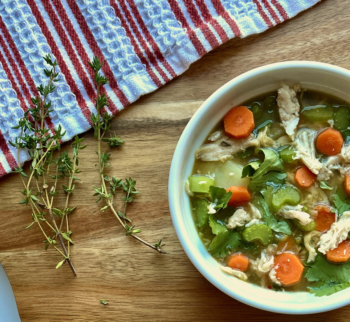 SarahKoszykRD's tweet photo. 7 Favorite Turkey Recipes to use up those leftovers.
-Jalapeno Poppers
-Turkey Meatloaf
-Classic Turkey Soup (featured in the photo)
-Pulled Turkey Sandwiches with Cabbage Slaw
& more
https://t.co/Wt1o27f7nf
#Thanksgiving #thanksgivingmenu #turkey #turkeyleftovers #leftovers https://t.co/UXHm3P6Rf0