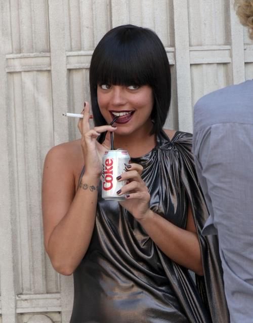 loughychops10's tweet photo. Lily Allen https://t.co/TtGTdZdxha