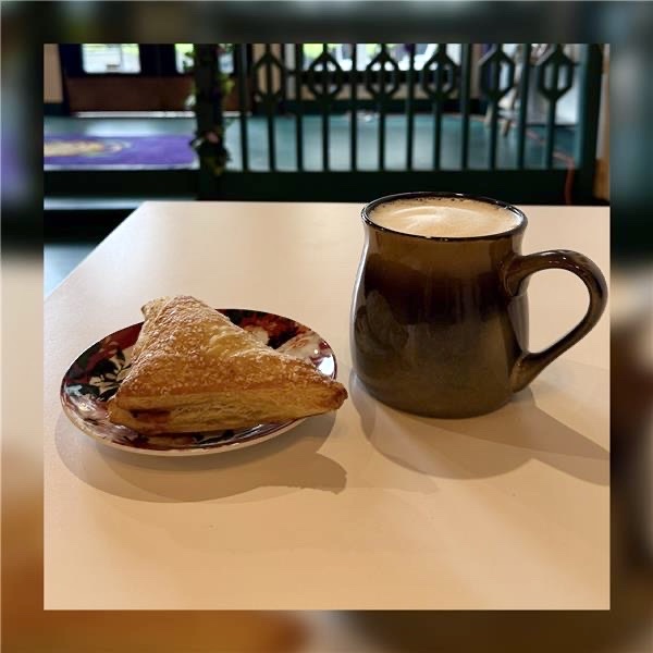Seattle (@visitseattle) on Twitter photo ๐ฃ๐จ๐ง ๐๐ง ๐ข๐ก ๐ข๐จ๐ฅ ๐ง๐๐ at Foggy Tea Shop! ๐ซ
Enjoy your choice of any beverage and pastry on us! To redeem: Click the link, select "Get a Code," & show your server: bit.ly/497oeR5
In partnership with <a href="/Seattle_Bank/">Seattle Bank</a> and <a href="/intentionalist_/">Intentionalist</a>. ๐ฃ๐จ๐ง ๐๐ง ๐ข๐ก ๐ข๐จ๐ฅ ๐ง๐๐ at Foggy Tea Shop! ๐ซ
Enjoy your choice of any beverage and pastry on us! To redeem: Click the link, select "Get a Code," & show your server: bit.ly/497oeR5
In partnership with <a href="/Seattle_Bank/">Seattle Bank</a> and <a href="/intentionalist_/">Intentionalist</a>.