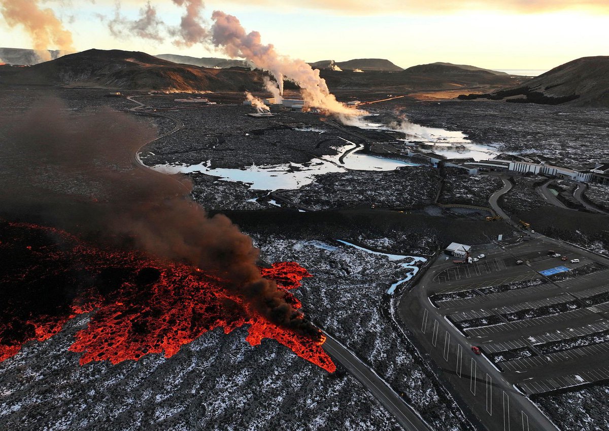 CoolTrissi's tweet photo. Lava lónið https://t.co/MAUUeyWEhj