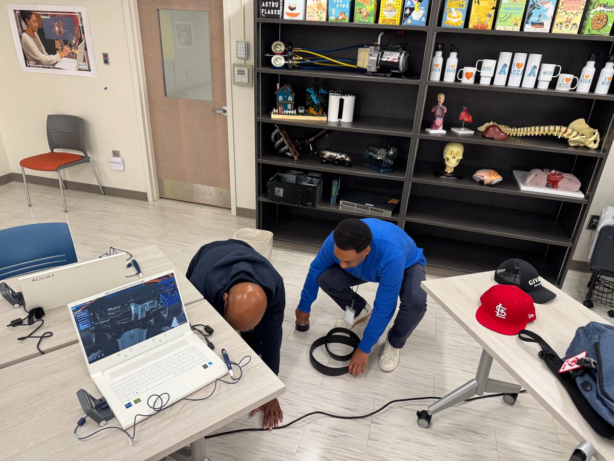 This was truly a team effort with <a href="/AtlantaCCAcad/">Atlanta College and Career Academy</a> and <a href="/APSInstructTech/">APS IT Department</a> teamingup for the last year to  implement this lab for the students of <a href="/apsupdate/">ATL Public Schools</a>! @apsittimothy <a href="/APSITKrystle/">Krystle Scott, Ed.S.</a> <a href="/apsittommy/">Tommy</a> <a href="/APSITKrynica/">Krynica Drake-IT</a> <a href="/apsitjen/">Jen Hall, NBCT</a> <a href="/apsitnatasha/">Dr. Natasha Rachell</a> among others came togehter to make this happen!