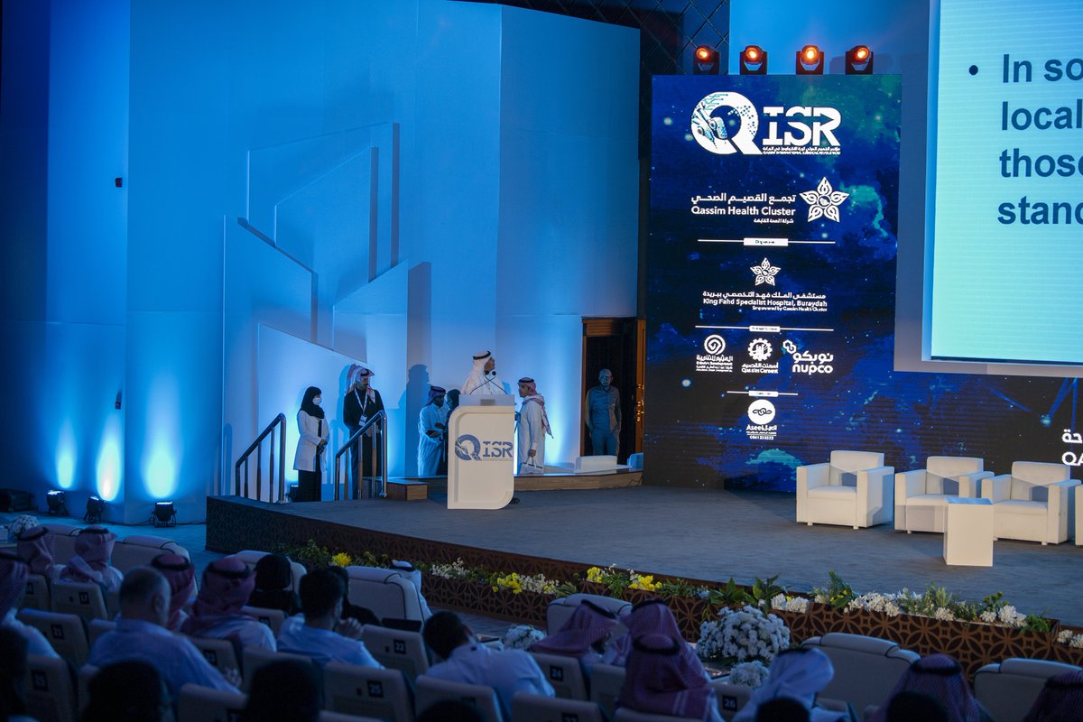 ClusterQassim's tweet photo. … كما شملت جلسة طب وجراحة العيون استعراض أحدث الابتكارات في رعاية العيون، بالإضافة إلى عروض تفصيلية قدمها الخبراء حول التقنيات الجراحية الحديثة ��علاج أمراض العيون المختلفة، ضمن فعاليات #مؤتمر_القصيم_الدولي_للجراحة. https://t.co/YMIyuTbYdN