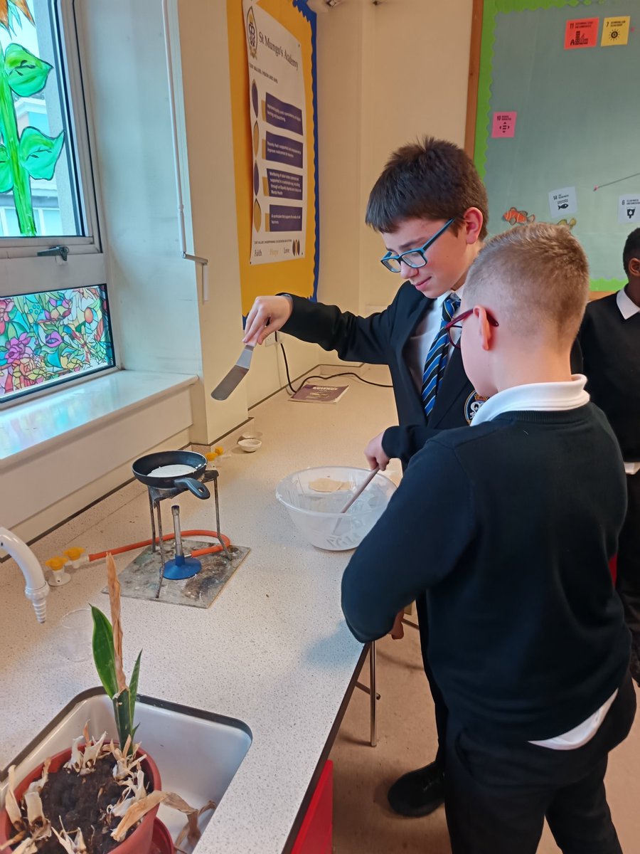 Miss Dornan tweet media