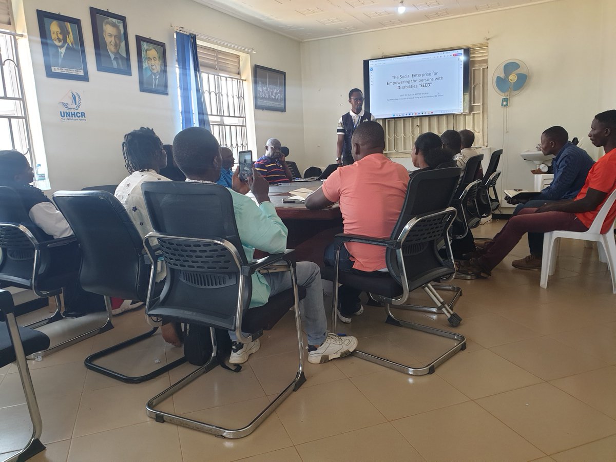 Seed1343300's tweet photo. SEED Showcasing our prototype to stakeholders in a workshop to collect feedbacks and evaluate the quality of our products.
#GREENLIGHTPROJECT
#S https://t.co/m1DrY4Ly3s
