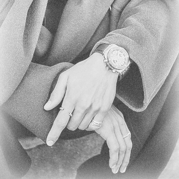 – ,, ¡! ❞ 𝖍𝖆𝖓𝖉𝖘. 𝖉𝖊𝖙𝖆𝖎𝖑𝖘.