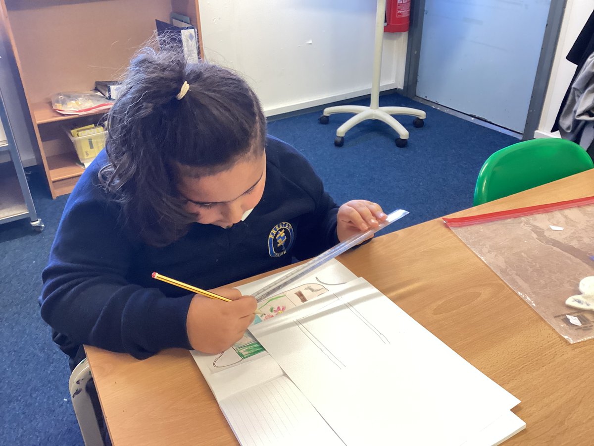 PrestonParkPrim's tweet image. Year 3 have been learning pattern cutting skills. They drafted ✏️ their pocket patterns ready to be cut ✂️ out of fabric next week! #patterncutting #PrimaryDT