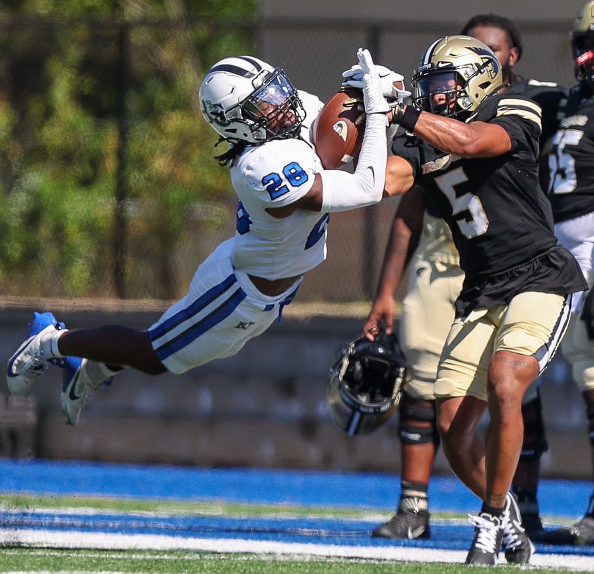 Mikewbb3's tweet photo. 5th Year Stats
TOT: 42
TFL: 3
INT: 4
PD: 22
**#1 ranked in NCAA for Passes Defended** https://t.co/iNvm20oAWj