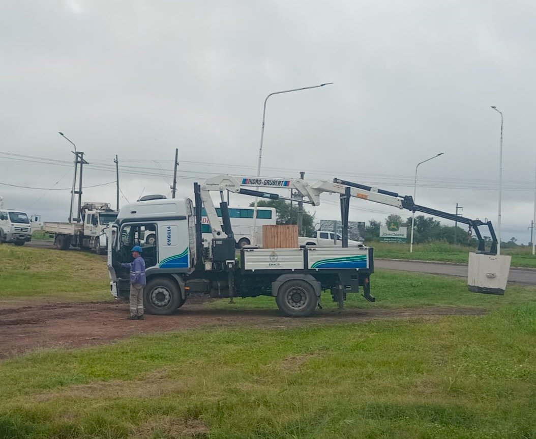 ⚡️De cara al verano, se ejecutan trabajos para mejorar el funcionamiento de la red de eléctrica de San Bernardo y zonas aledañas.
💡 Más info acá 👉: secheep.gob.ar/?p=7975