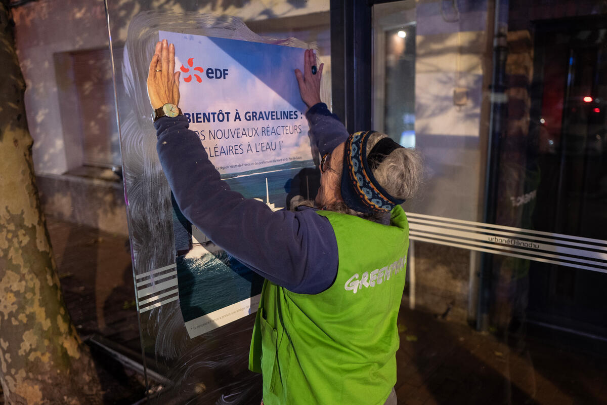 Ce matin nous étions à #Gravelines pour dénoncer le projet de construction de 2 réacteurs nucléaire dans 1 zone :
🌊située sous le niveau de la mer
⛈️ vulnérable au dérèglement climatique
🚧 exposée aux submersions marine et fluviale
Ne mettons pas la population en danger 😡