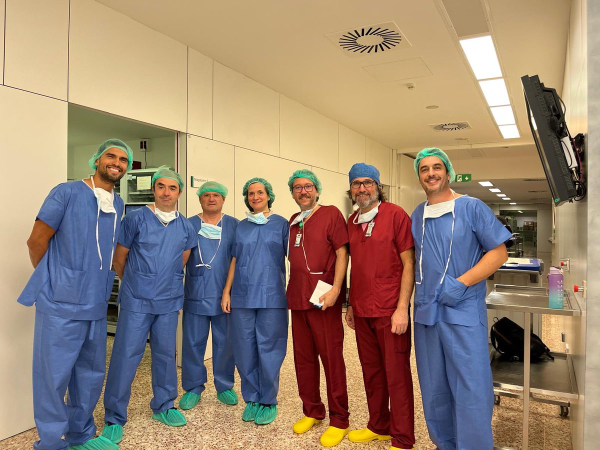 It is a pleasure to share the operating room with urology colleagues. 1 morning (2 mini-PCNL on day surgery + 2 standard PCNL + 1 RIRS). Sharing knowledge make us grow 👍🏻😷<a href="/bsc_urology/">Boston Scientific Urology</a> @Uro hub
