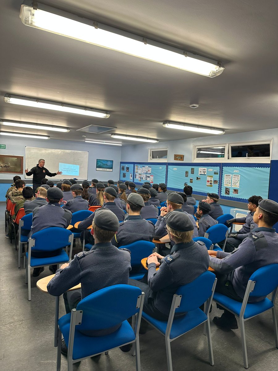 2204squadronatc's tweet photo. Last night CI Reuter delivered a mess etiquette presentation in order to prepare the cadets for the dining in night on Friday. They learnt about what to do in the royal toast and about the tradition of passing the port. Looking forward to an incredible evening! https://t.co/G2WWzoHDro