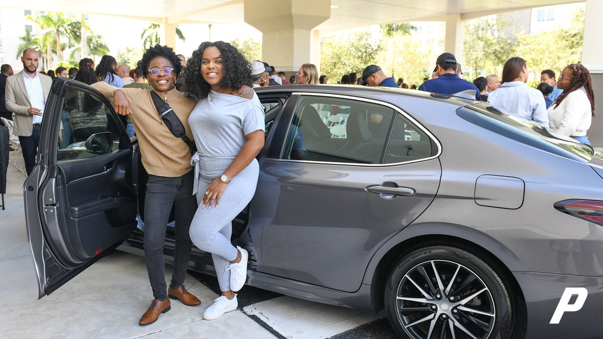 progressive's tweet photo. Every year we drive veterans’ lives forward by gifting vehicles to them, their families, their businesses, and the non-profits that support them through our Keys to Progress program. Learn more at https://t.co/Sfl1dPCtqs #KeysToProgress #GivingBack #Veterans #KTP2024 https://t.co/e57zNsCFH3