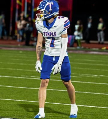 🚨🚨CLASS OF 2025 SPOTLIGHT🚨🚨

#7 JACK FLENTGE <a href="/jack_flentge2/">JACK FLENTGE</a> 

HIGH FOOTBALL IQ. CRAFTY ROUTE-RUNNER WITH SURE HANDS. GREAT FOR AN AIR-RAID/RUN 'N SHOOT SYSTEM. HE GETS IT.

SENIOR HI-LITES BELOW⬇️
hudl.com/video/3/169132…