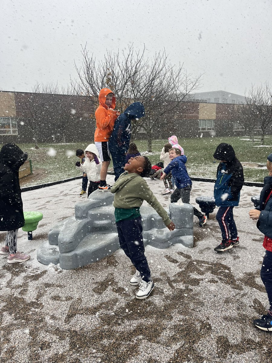 Pure elementary JOY.  ❄️ #Stophershines <a href="/JCPSKY/">JCPS</a>
