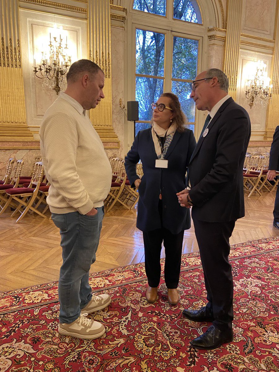 Heureuse d’avoir accueilli Damien, habitant du <a href="/VilleduChesnayR/">Le Chesnay-Rocquencourt</a>, à l'<a href="/AssembleeNat/">Assemblée nationale</a> pour le #DuoDay.

Le #DuoDay est bien plus qu’une journée de sensibilisation. C’est un engagement collectif pour l’inclusion, une opportunité unique de dépasser les préjugés et changer les regards.