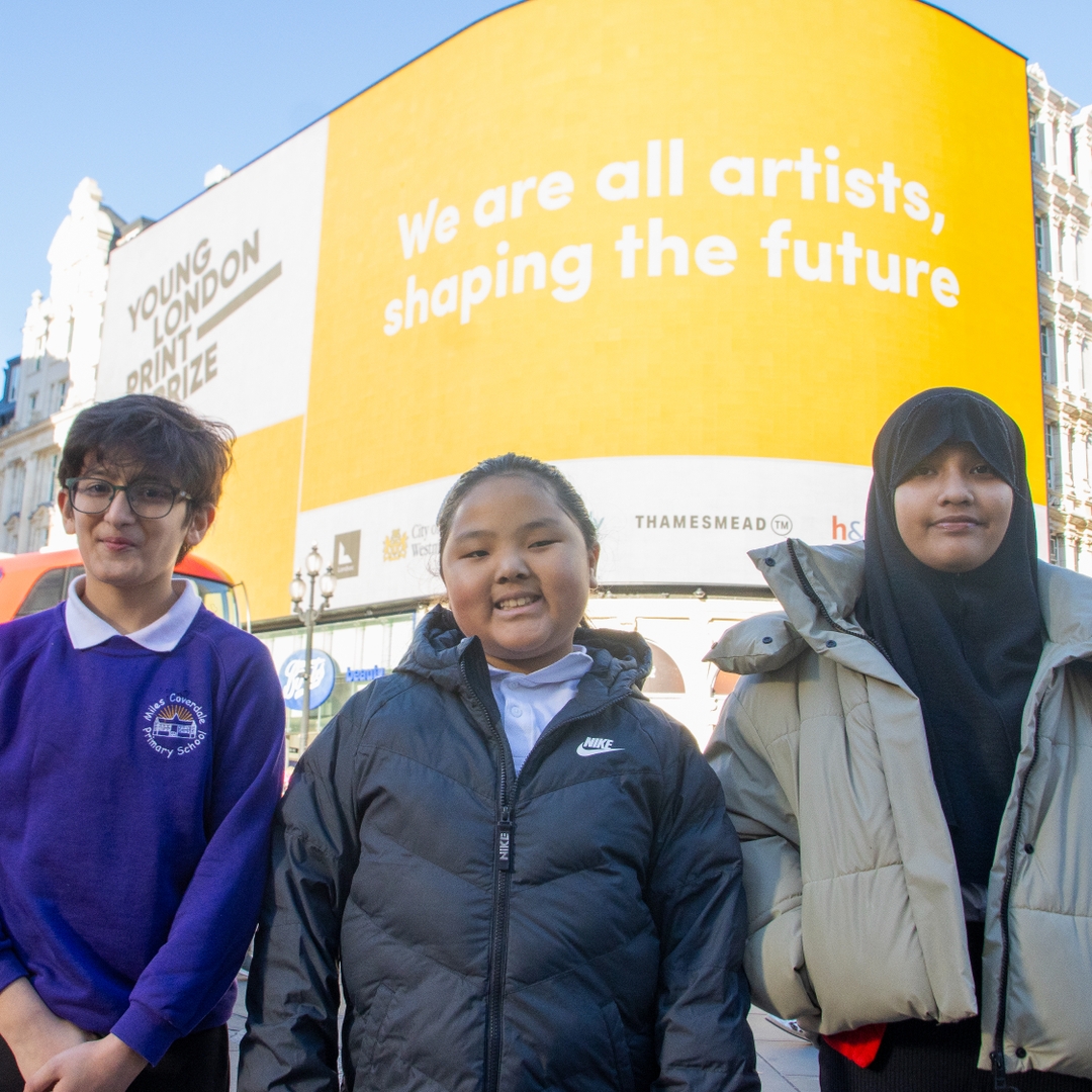 This week, we announced the winner of The Young London Print Prize LIVE on the Piccadilly Lights! 💫💫

You can still get tickets to WCPF24 at the link in bio 🎟️🔗

#WoolwichContemporaryPrintFair #OriginalPrint #contemporaryart #artfair