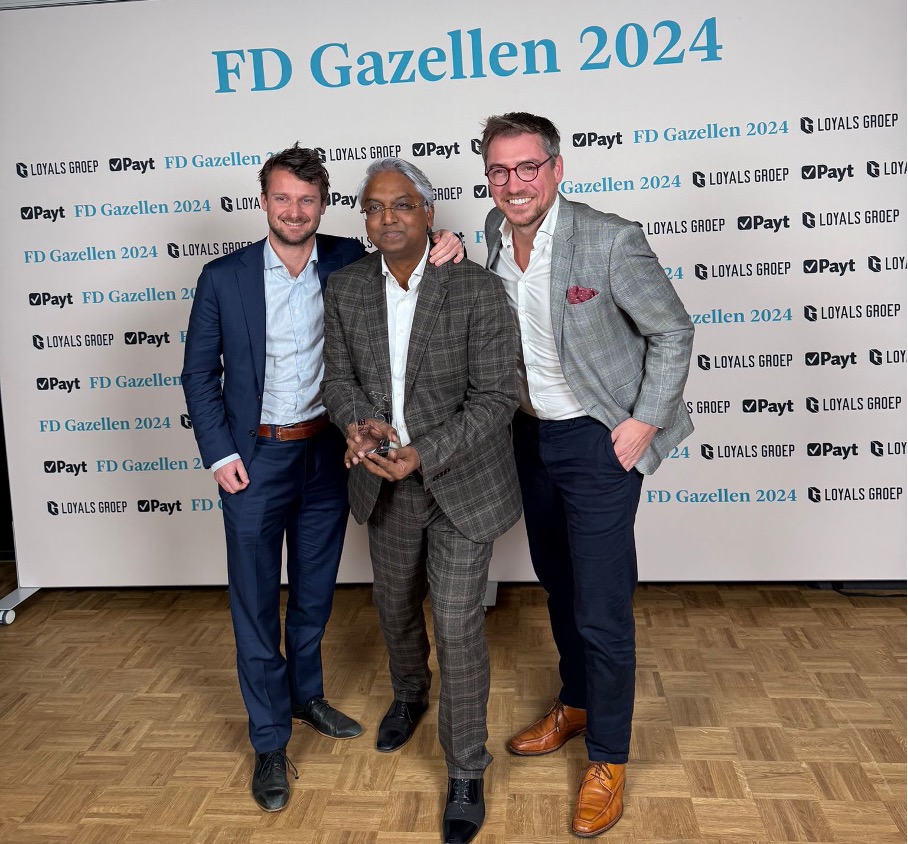 AethiQs's tweet photo. 𝗬𝗲𝘀! 𝗪𝗶𝗷 𝘇𝗶𝗷𝗻 𝗙𝗗 𝗚𝗮𝘇𝗲𝗹𝗹𝗲 𝟮𝟬𝟮𝟰!
Met dank aan onze klanten en collega's zijn wij voor de tweede keer op een rij, 2023 en 2024, FD Gazelle.
Meer weten over onze strategie en cultuur? https://t.co/vKEANfe9Th
#FD #FDGazelle #BesteWerkgevervanNederland #AethiQs https://t.co/EufA3w1hda