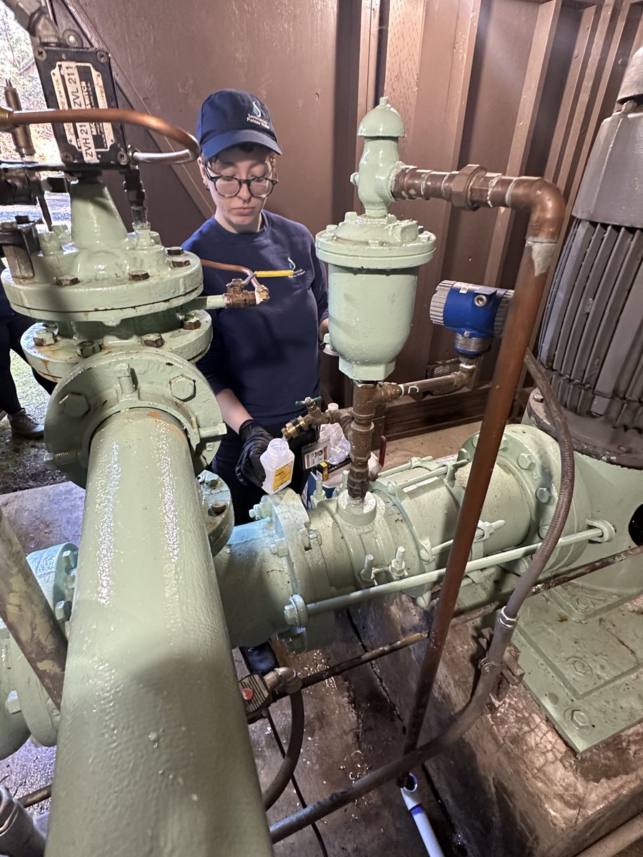 We sympathize with everyone dealing with this lingering power outage. <a href="/SammplatWater/">SPWater</a> prepares for storm outages. Our backup generators are well serviced &amp; keeping our pumping  &amp; treatment processes up &amp; running. Our teams are working 24/7 to keep your water safe &amp; flowing.