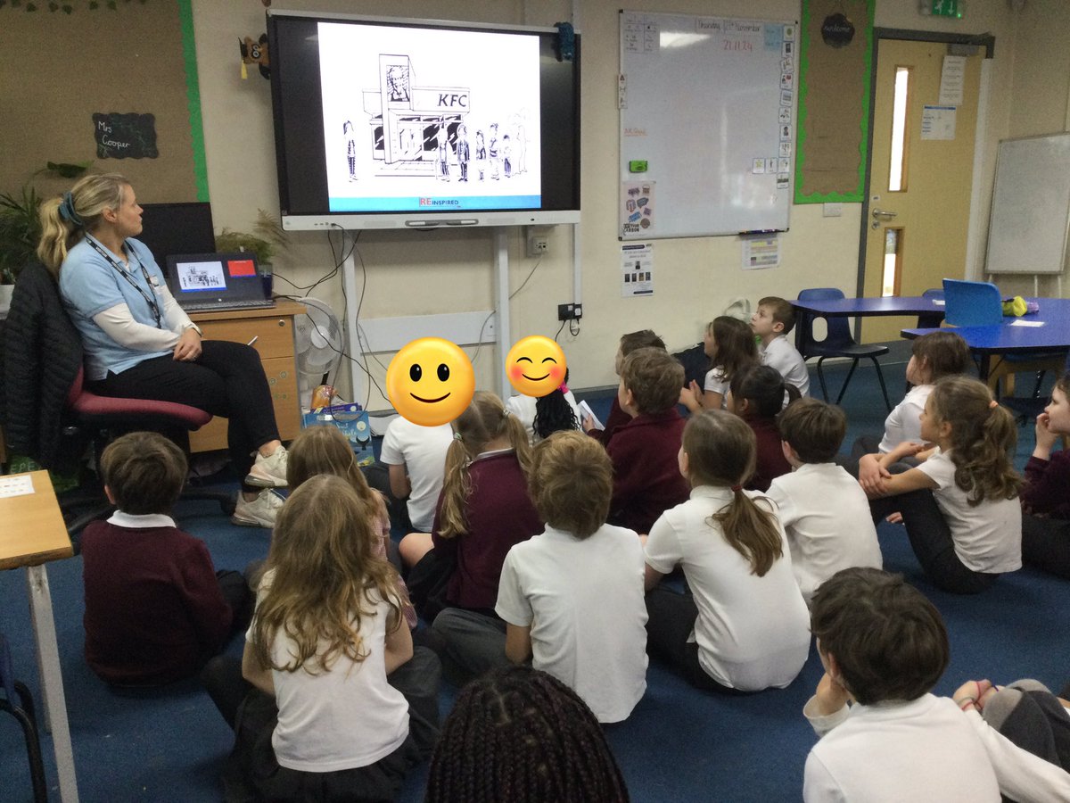 ThamesideSch's tweet photo. Panther class enjoyed their Christmas themed afternoon with RE inspired today. Thank you! #pantherstps #retps https://t.co/d0EctuF3Tz
