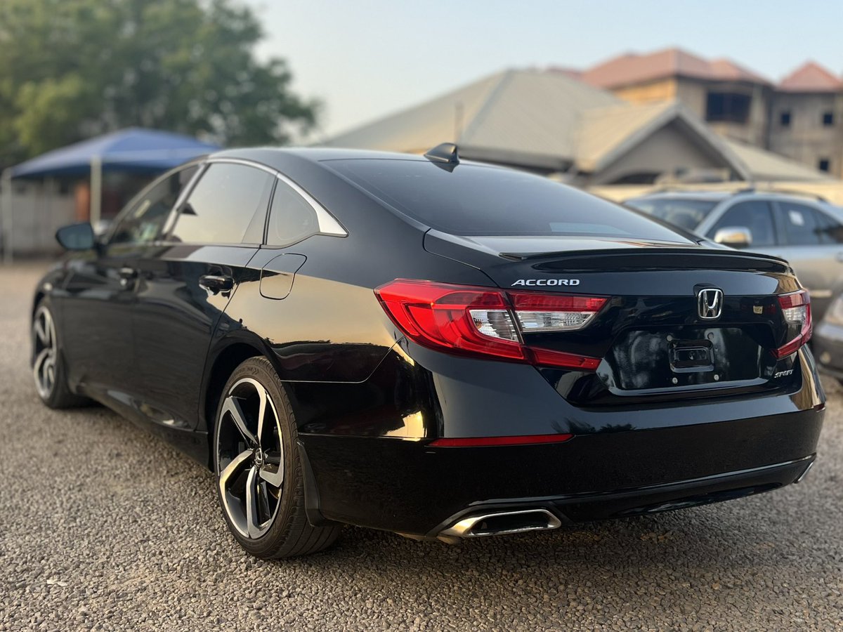 Abmoya_'s tweet photo. TODAYS DEAL 🤝

EXTREMELY CLEAN ACCORD SPORT 2018

VERY LOW MILEAGE 

🏷️ 27.5M

DUTY FULLY PAID 

Dm if interested!!! https://t.co/9X2ukiXk4f