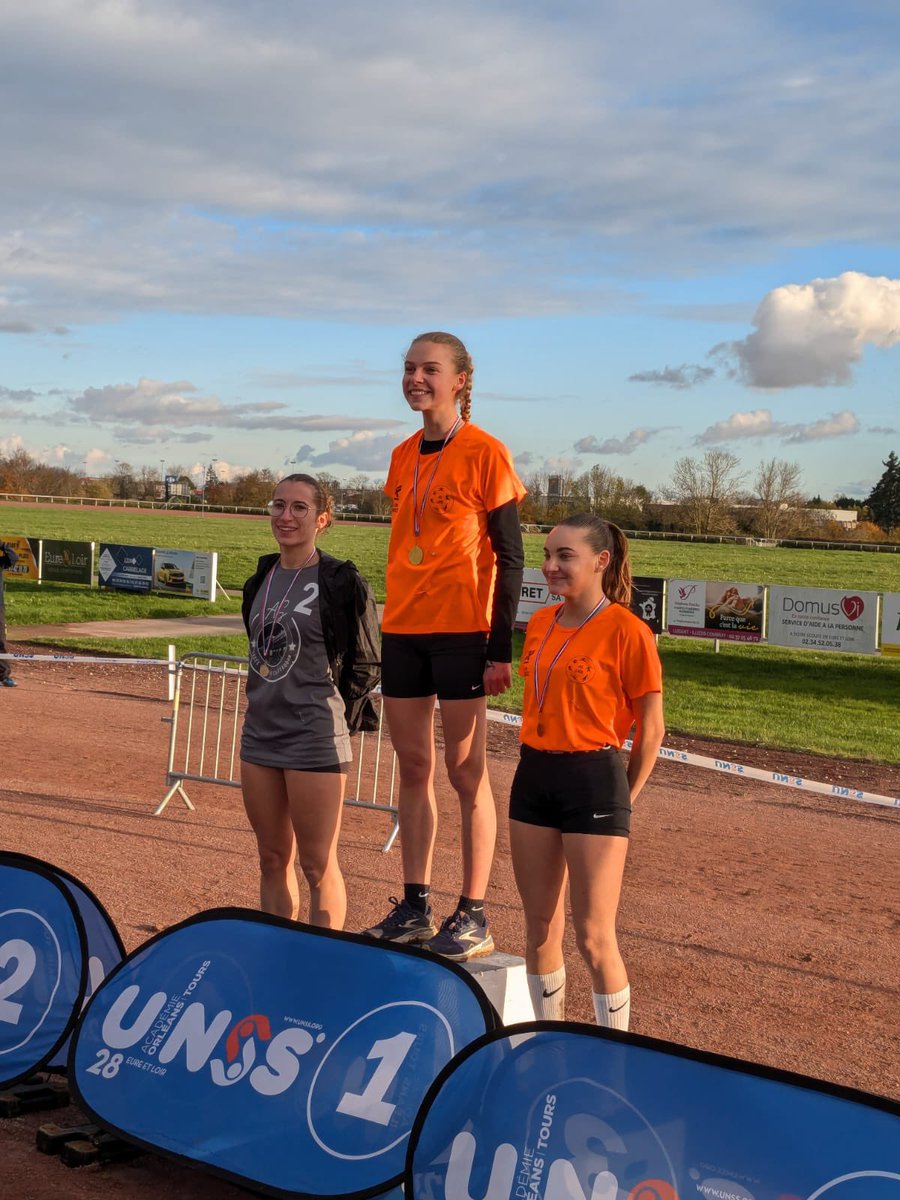 Championnat Départemental de Cross 2024

Retour en images sur la course Lycées Filles, le froid n’a pas découragé nos athlètes ! 

Bravo à toutes ! 👏🏻 

📸 THOMELIN M. 

<a href="/UnssOrleans_SR/">UNSS Orléans-Tours</a> <a href="/unss/">UNSS_National</a> 
<a href="/dsden28/">DSDEN d’Eure-et-Loir - Académie d’Orléans-Tours</a> <a href="/ac_orleanstours/">Académie d'Orléans-Tours</a> 
<a href="/eurelien/">Eure-et-Loir</a>