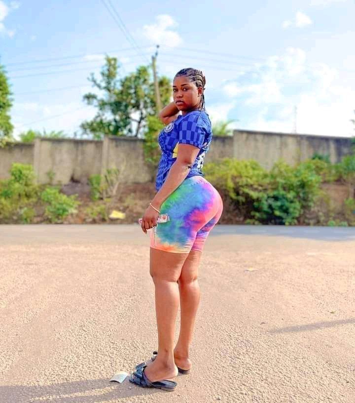 Homiebishop's tweet photo. What do you hear about Chelsea female fans 💙 https://t.co/RU7aWhsen5