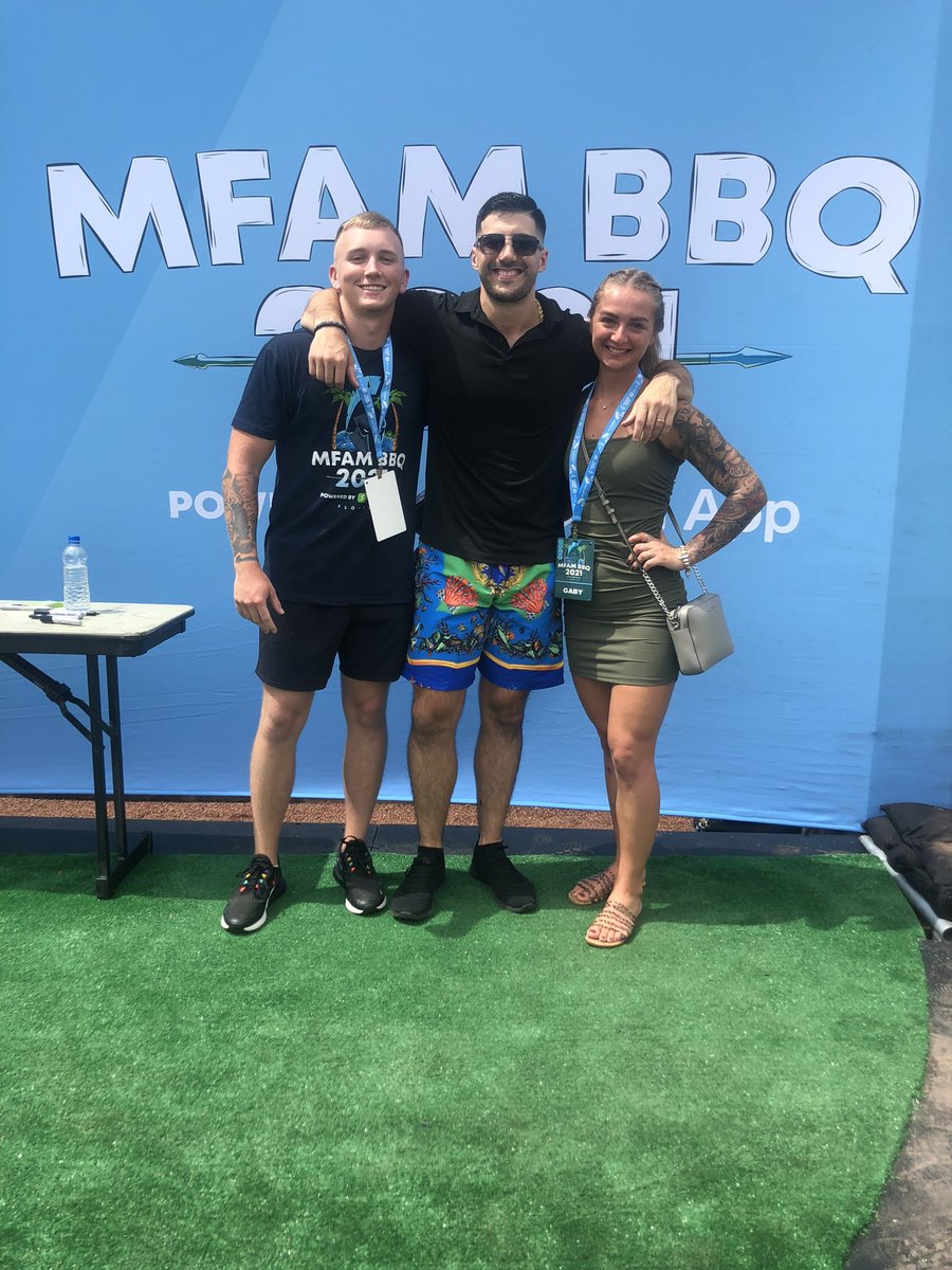 streplep tweet media