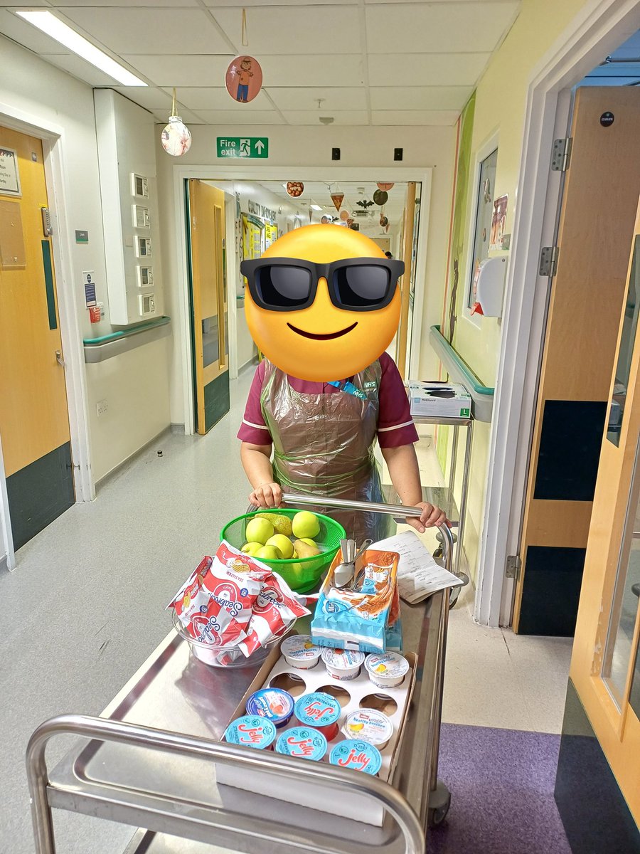 It was great to see the housekeeper on Ward 84 inplimenting new snack rounds to enhance patient care and experience. WMTM 'you said,we did"
Morning snacks include
Fruit, cakes, yoghurt, or sugarfree jelly. 
Afternoon snacks include crisps, biscuits, yoghurt, or sugar-free jelly.