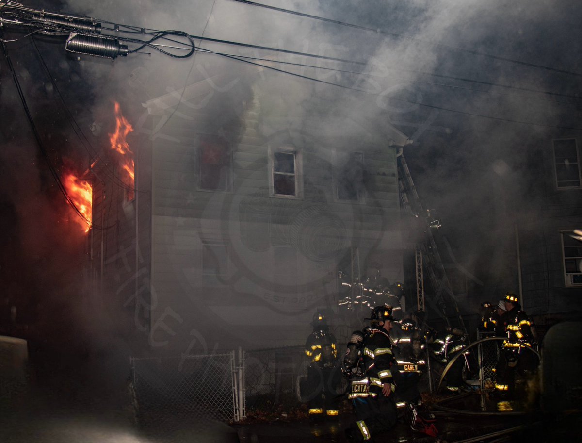 Fill The Box Fire Photography (@filltheboxfire) on Twitter photo 11/21/24: New Haven Firefighters battled an early morning fire on Pierpoint Street. Check out our website for more photos.
filltheboxfire.com/Fire-Incidents…
#NewHaven #NewHavenFire #NewHavenFireDept #NewHavenFireDepartment #NHFD
<a href="/NewHavenFire/">New Haven Fire</a>
<a href="/ctfirephoto/">CT Fire Photo</a>
<a href="/fireengineering/">Fire Engineering</a> 11/21/24: New Haven Firefighters battled an early morning fire on Pierpoint Street. Check out our website for more photos.
filltheboxfire.com/Fire-Incidents…
#NewHaven #NewHavenFire #NewHavenFireDept #NewHavenFireDepartment #NHFD
<a href="/NewHavenFire/">New Haven Fire</a>
<a href="/ctfirephoto/">CT Fire Photo</a>
<a href="/fireengineering/">Fire Engineering</a>