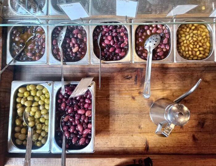 We’ve just announced the dates for our 2025 
💚Olives &amp; Olive Oil Tastings💚
28-29 March | 9-10 May | 6-7 June at 10.30am! 
mailchi.mp/c2d9a55d9389/o…