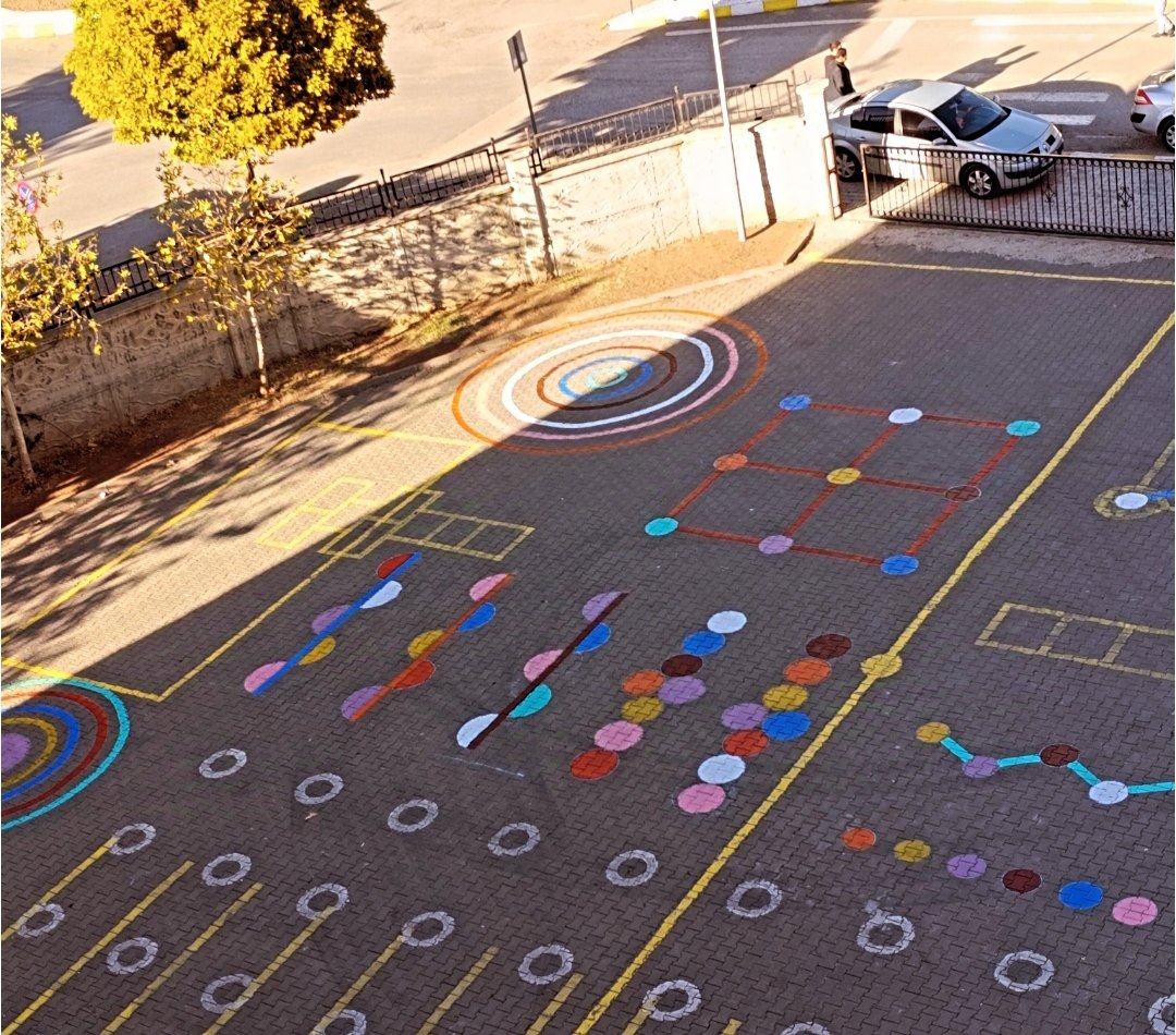 Elazığ-Palu Yavuz Selim ilko.da oluşturdğmuz Geleneksel Çocuk Oyunlarmız.<a href="/tcmeb/">Millî Eğitim Bakanlığı</a> <a href="/Yusuf__Tekin/">Yusuf Tekin</a> <a href="/farukyelkenci/">Ömer Faruk Yelkenci</a> <a href="/numanhatipoglu/">Numan Hatipoğlu</a> <a href="/kemalsamlioglu/">Kemal ŞAMLIOĞLU</a> <a href="/ebubekirsavasci/">Ebubekir Sıddık Savaşçı</a> <a href="/ercanturk28/">Ercan TÜRK</a> <a href="/drleventeraslan/">Prof.Dr.Levent Eraslan</a> <a href="/VeliProf/">Prof Dr Veli TOPTAŞ 🇹🇷</a> <a href="/mirimiran23/">Resul ÇELİK</a> <a href="/mehmetyigitmem/">Mehmet YİĞİT</a> <a href="/harungunduz23/">Harun GÜNDÜZ</a> <a href="/omurfatih/">Ömür Fatih Karakullukçu</a> <a href="/selahiddin/">S.Öğülmüş</a> <a href="/CevdetVural40/">Cevdet Vural</a>