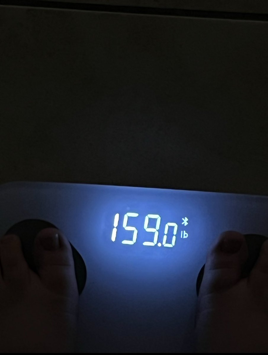 raspberryyfizz's tweet image. went from 160 to 120 so close to my gw😭😭