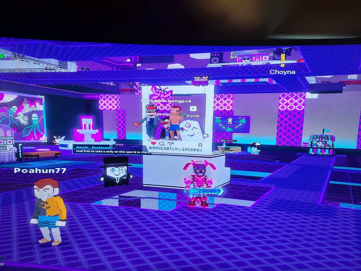 paprodigy's tweet photo. Cheese! 📸 Snapped a pic at the @Aavegotchi Photobooth in Base Camp in @TheSandboxGame. These ghost pets are too cute! 👻📱 https://t.co/7XOyWvFK1c #TheSandbox #AlphaSeason4 #AS4SocialChallenge https://t.co/aToDLALJ0L